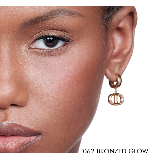 NEW DIOR Rosy Glow Color-Awakening Blush in Shade 062 - Bronzed Glow - Picture 5 of 5